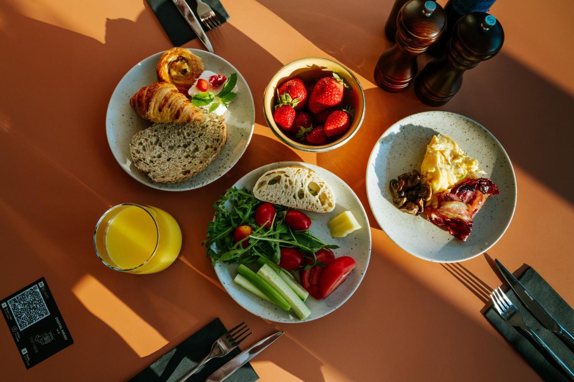 Wn Lab Hotel - Including Breakfast And Parking صوفيا المظهر الخارجي الصورة